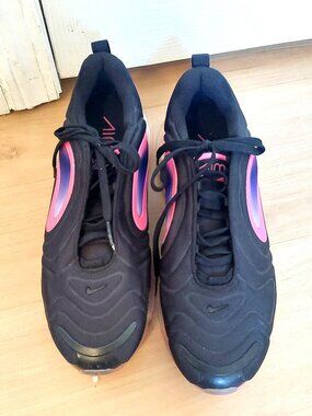 Nike Air Max 720 Men Size 10.5 Black Pink Athletic Running Walking Sneakers
